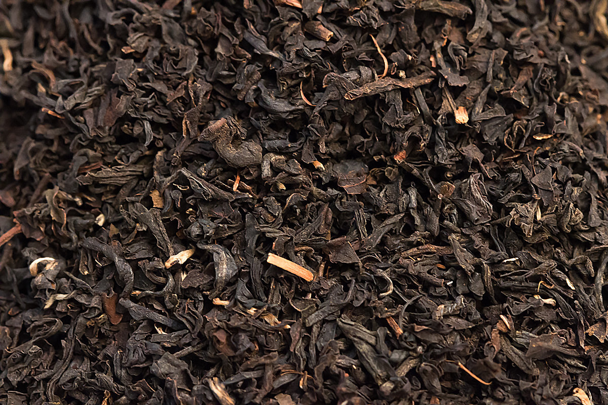 Чай черный 1 кг купить. Индийский чёрный чай Ассам. Чай черный Ассам крупнолистовой. Сады Ассама конунг. Чай Ассам Индия среднелистовой.