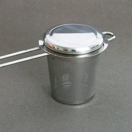 Инструмент сито для чая с крышкой-подставкой, нерж.сталь
